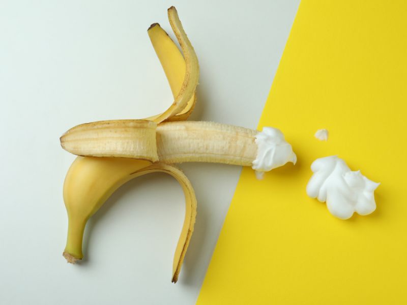 Banane qui éjacule