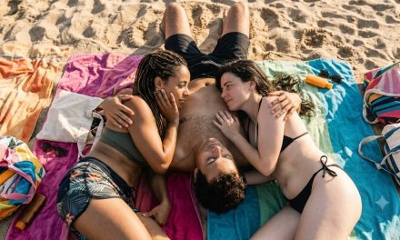 Trouple : comment gérer une relation amoureuse à trois ?